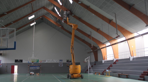 Changement des luminaires au gymnase
