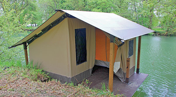 camping - chambre à coucher